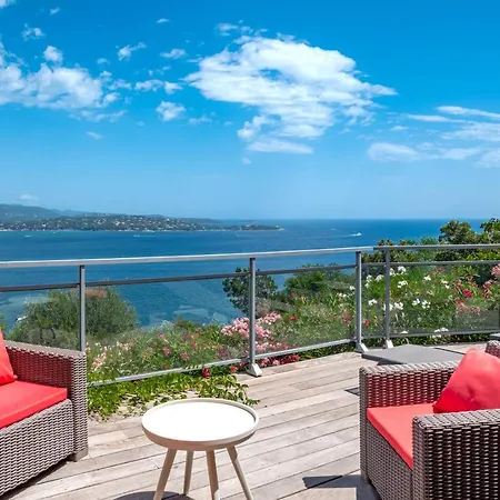 فيلة Les Hauts De Pavellone