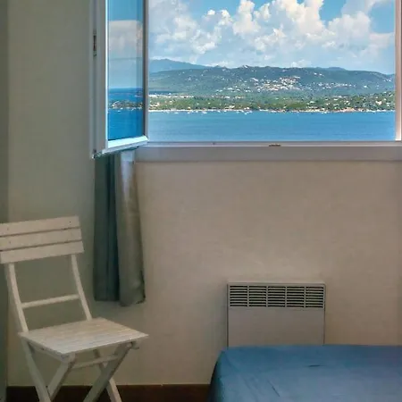 Les Hauts De Pavellone * بورتو فيكشْيو