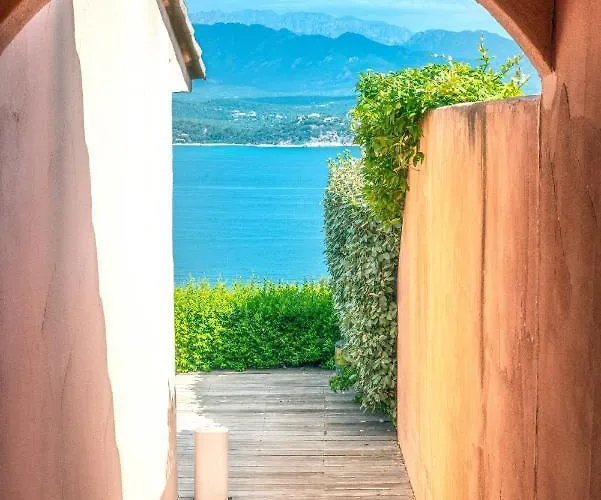 ヴィラ Les Hauts De Pavellone