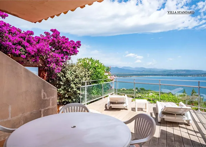 Les Hauts De Pavellone Villa *