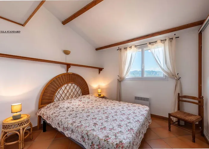 Les Hauts De Pavellone Villa *