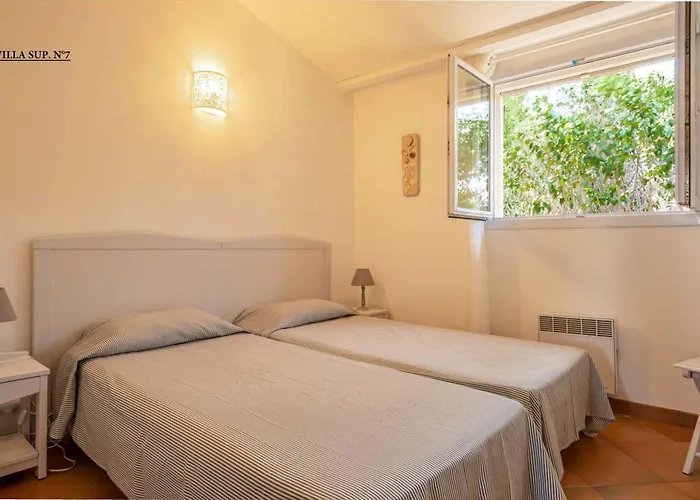 וילה Les Hauts De Pavellone פורטו-וישיו