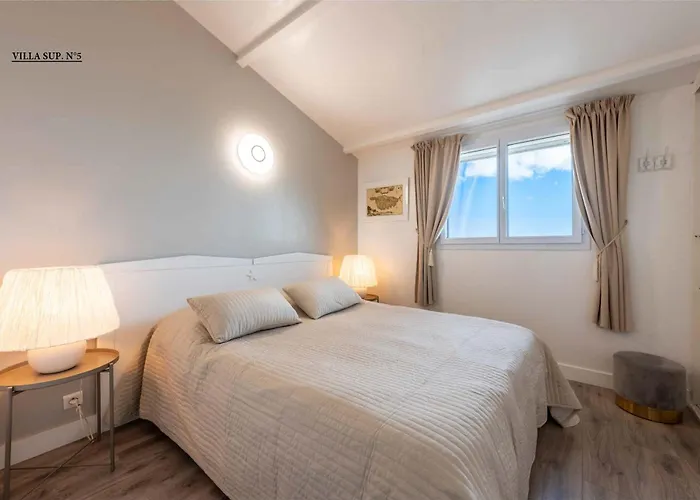 וילה Les Hauts De Pavellone פורטו-וישיו